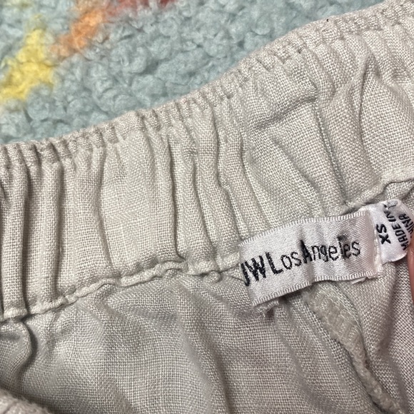 Johnny Was embroidered linen shorts - Picture 3 of 6